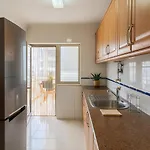 Appartement 10 Min Walk To Rocha Portimão