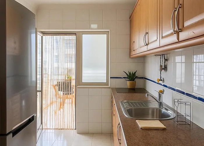 アパート 10 Min Walk To Rocha ポルティマン