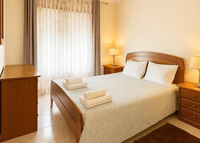 10 Min Walk To Rocha